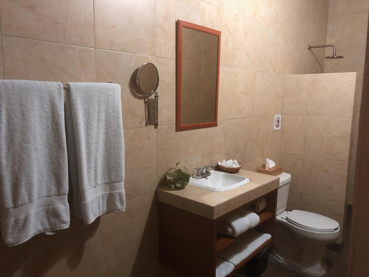 Hotel Real Colonial Valladolid  Extérieur photo